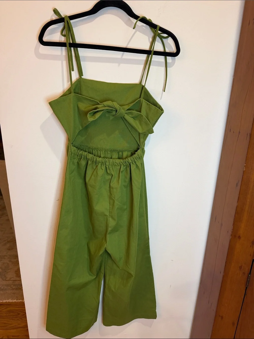 Monteau Los Angeles Green Linen Blend Cropped Jumpsuit w/Stylish Back Tie, S